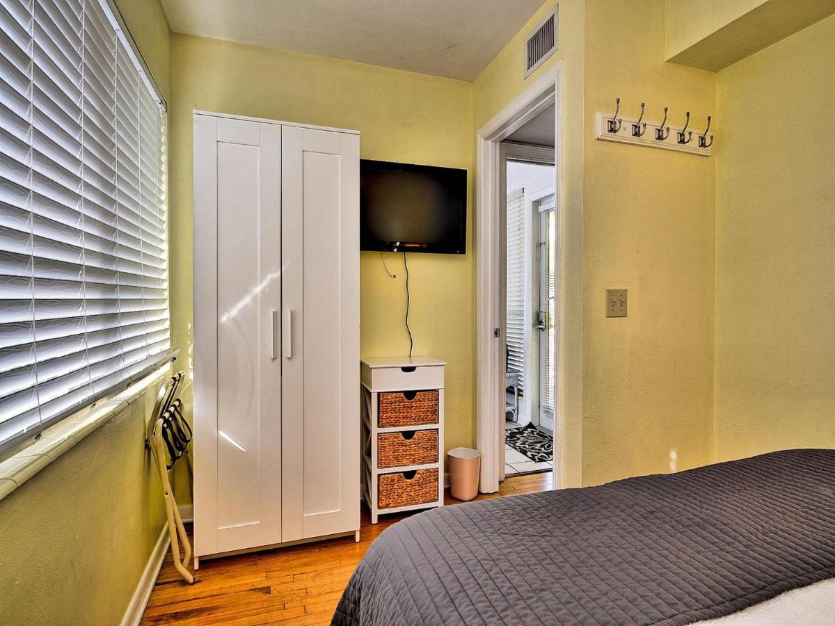 Palm Place 4- Royal Palm 621 Clearwater Beach Room photo
